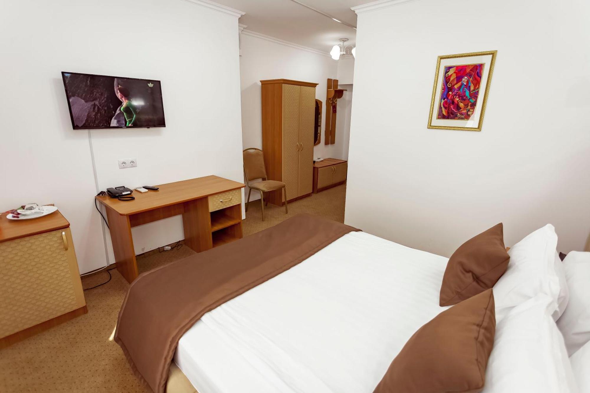 Kurmet Hotel Uralsk Luaran gambar